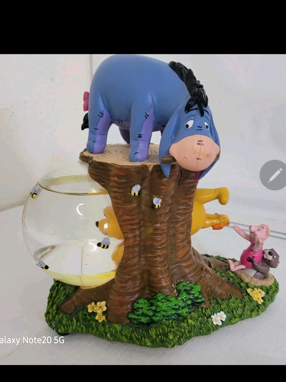 Disney's winnie the pooh and friends snow globe Vtg Rare